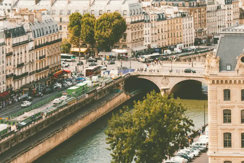 Engaging Locals: Discover True Urban Life