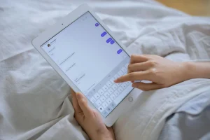 Seamless Communication: Translation & Messaging Tools