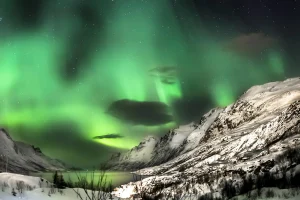 Mountains Aurora