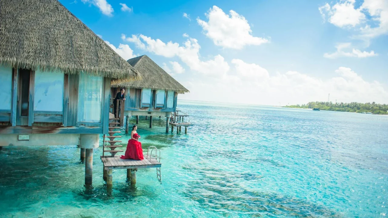 Maldives Overwater Bungalow Turquoise Water