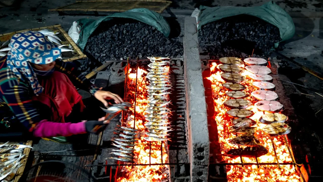 Street Food Market Cooking